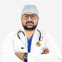 Dr. Vinay Mamidala oncologist in Hyderabad